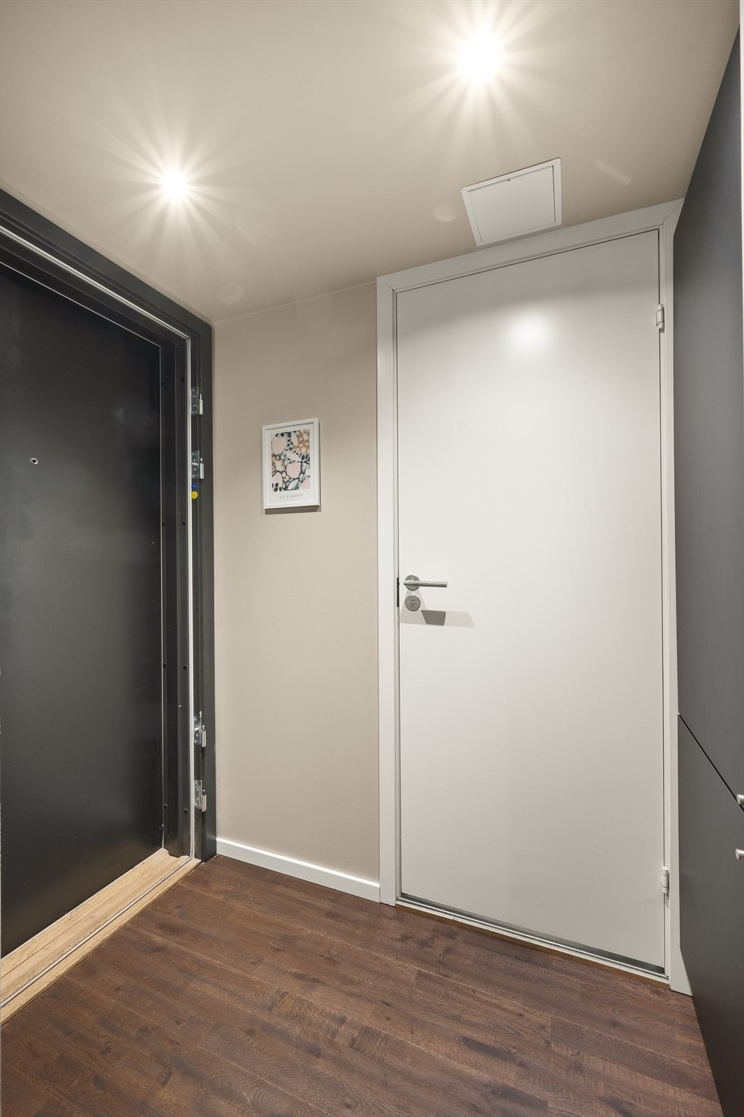 Porttelefonen kan enkelt styres via appen Defigo direkte fra telefonen. Galleribilde