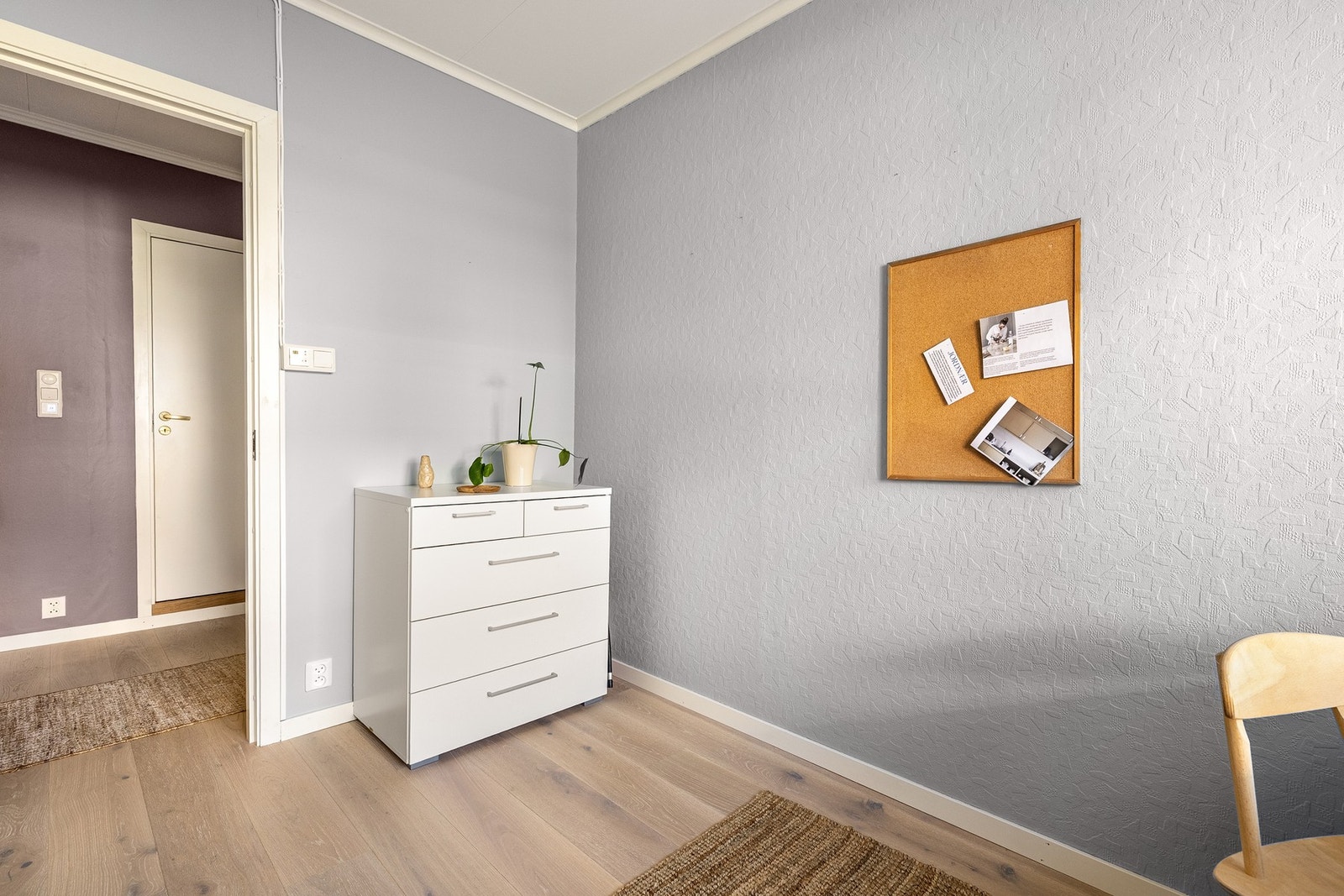 Soverom 2 kan innredes med dobbeltseng og garderobeskap. Galleribilde