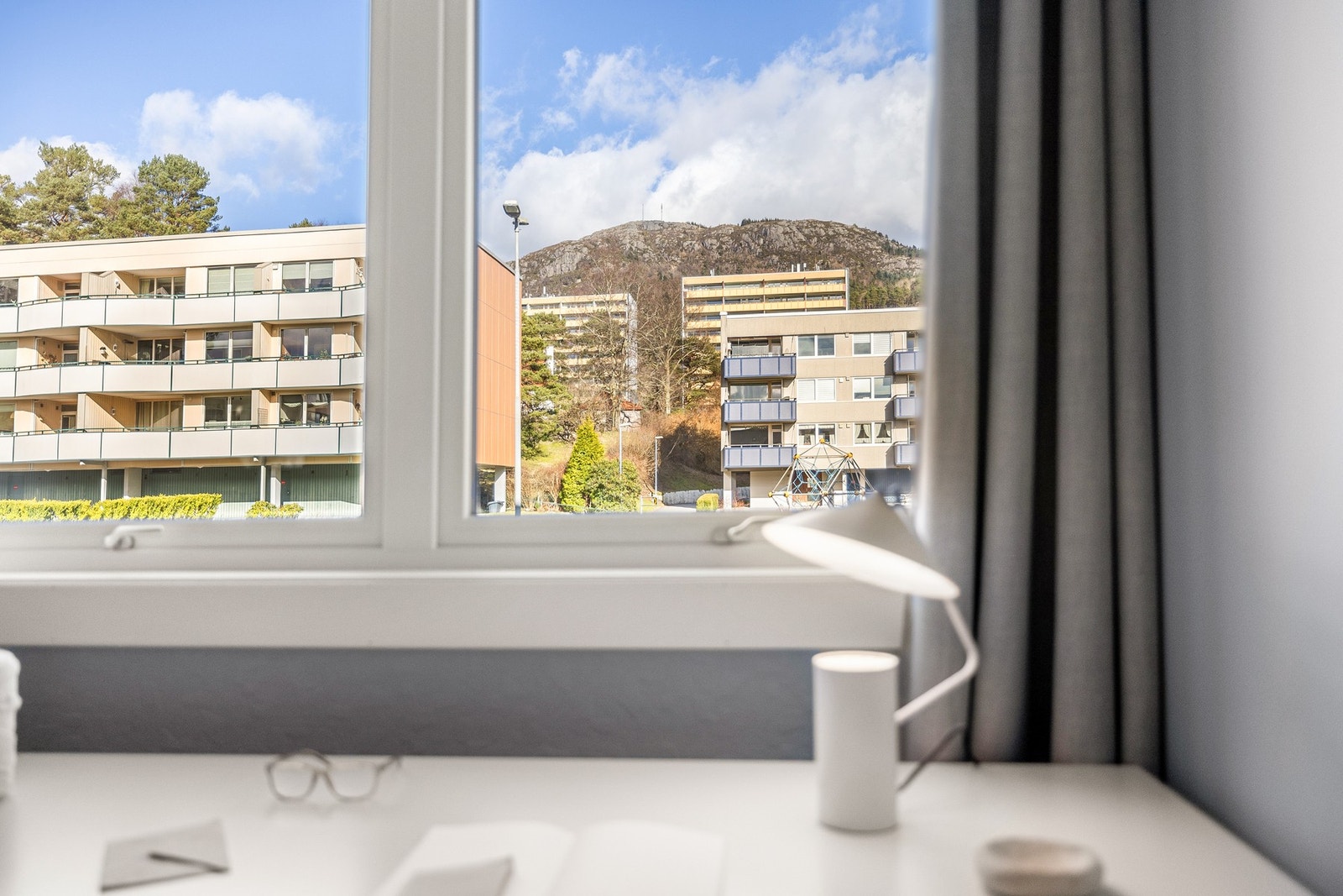 Fin utsikt fra kontorplassen. Galleribilde