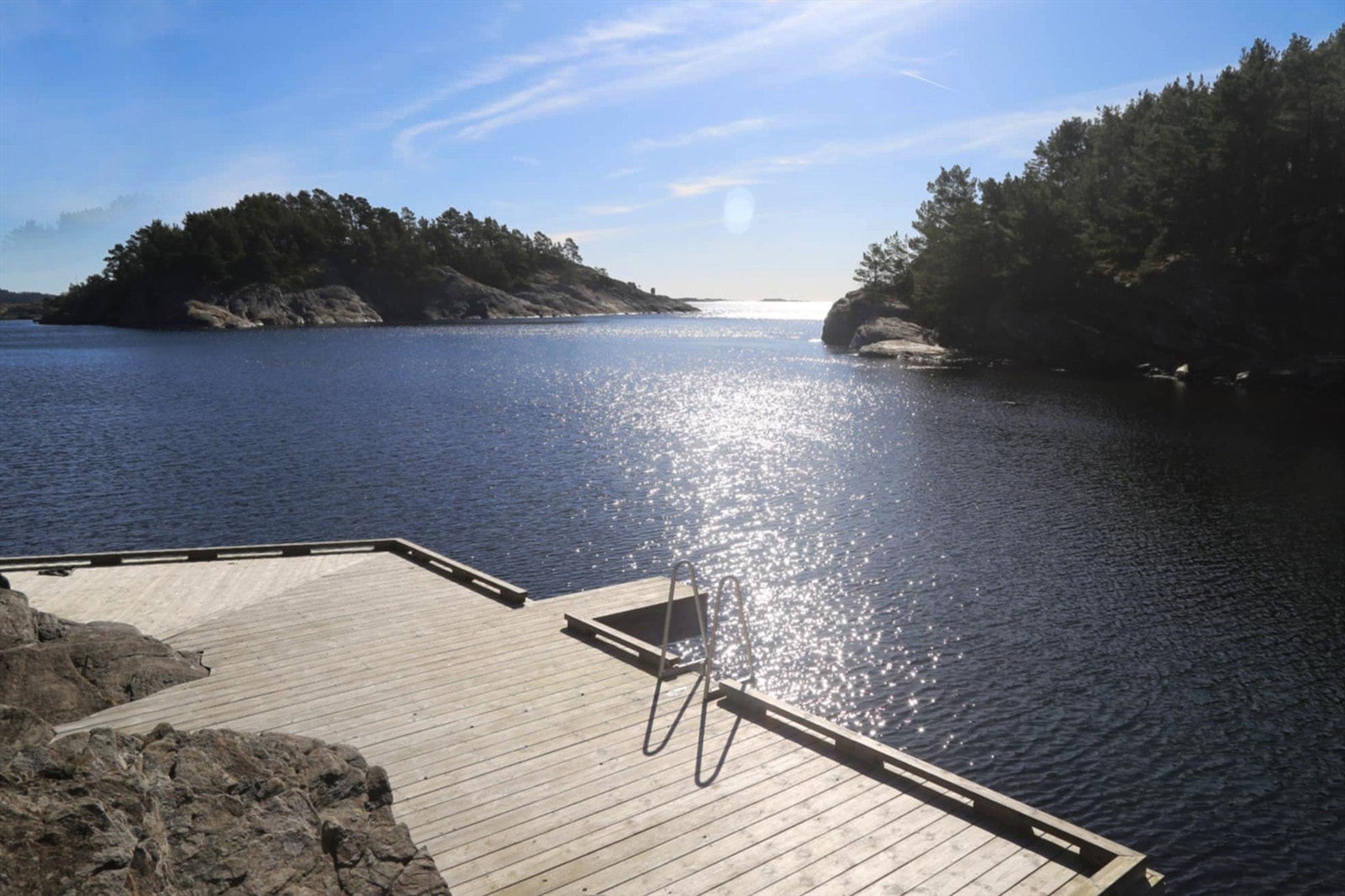 Nærområdet med bademuligheter. Bilde tatt av selger. Galleribilde