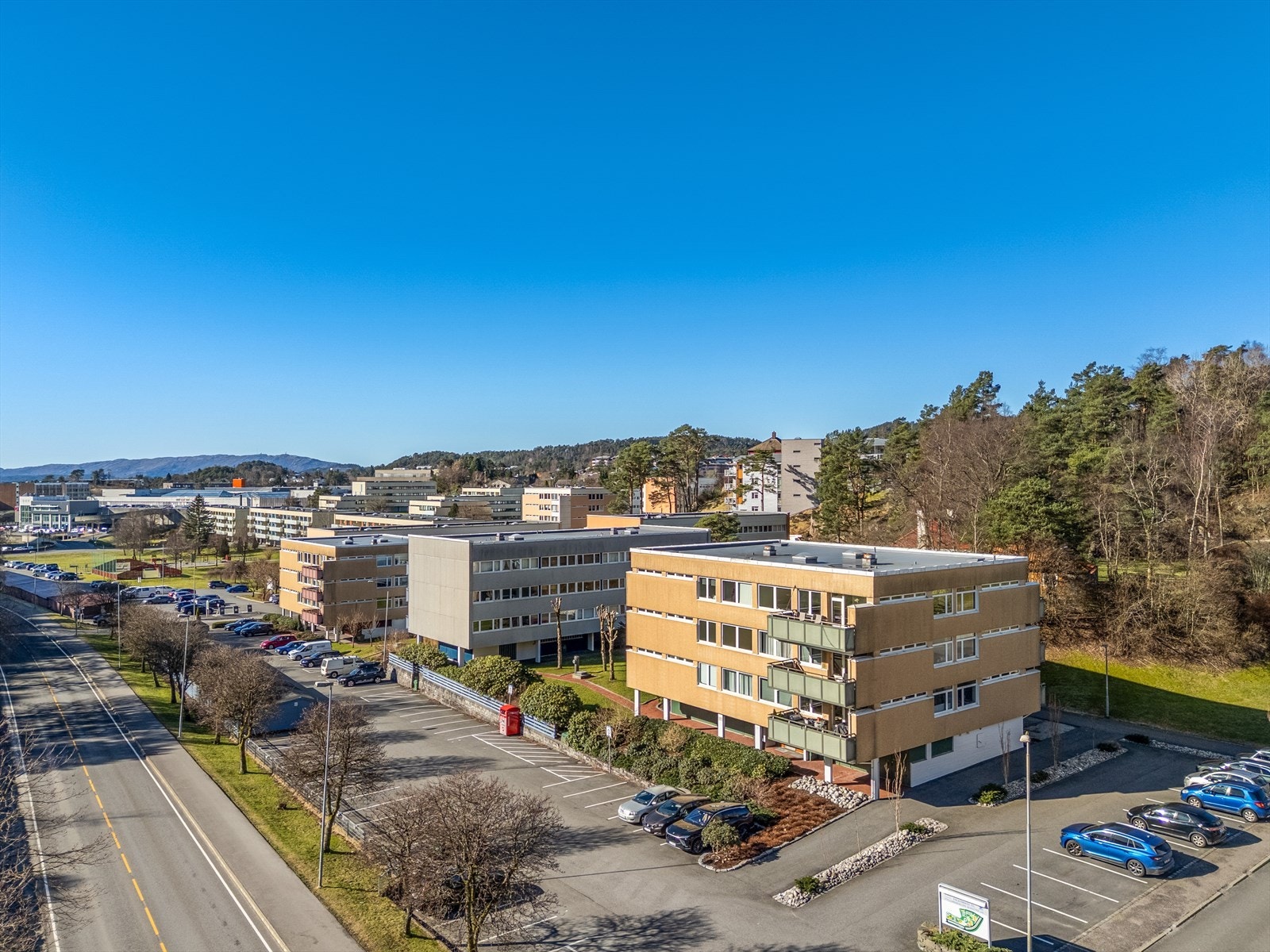 Her kan man skimte Oasen i det fjerne, men det er faktisk kun ca 5 minutters gange til kjøpesenteret. Galleribilde