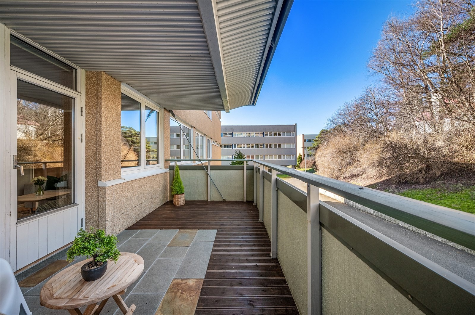 Det er tillatt med gass og elektrisk grill. Galleribilde