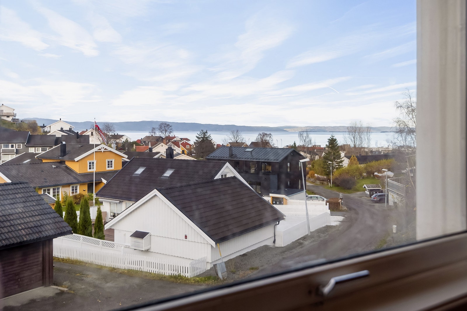 Her bor man med nærhet til Ranheimsfjæra og et godt utvalg av turstier. Galleribilde