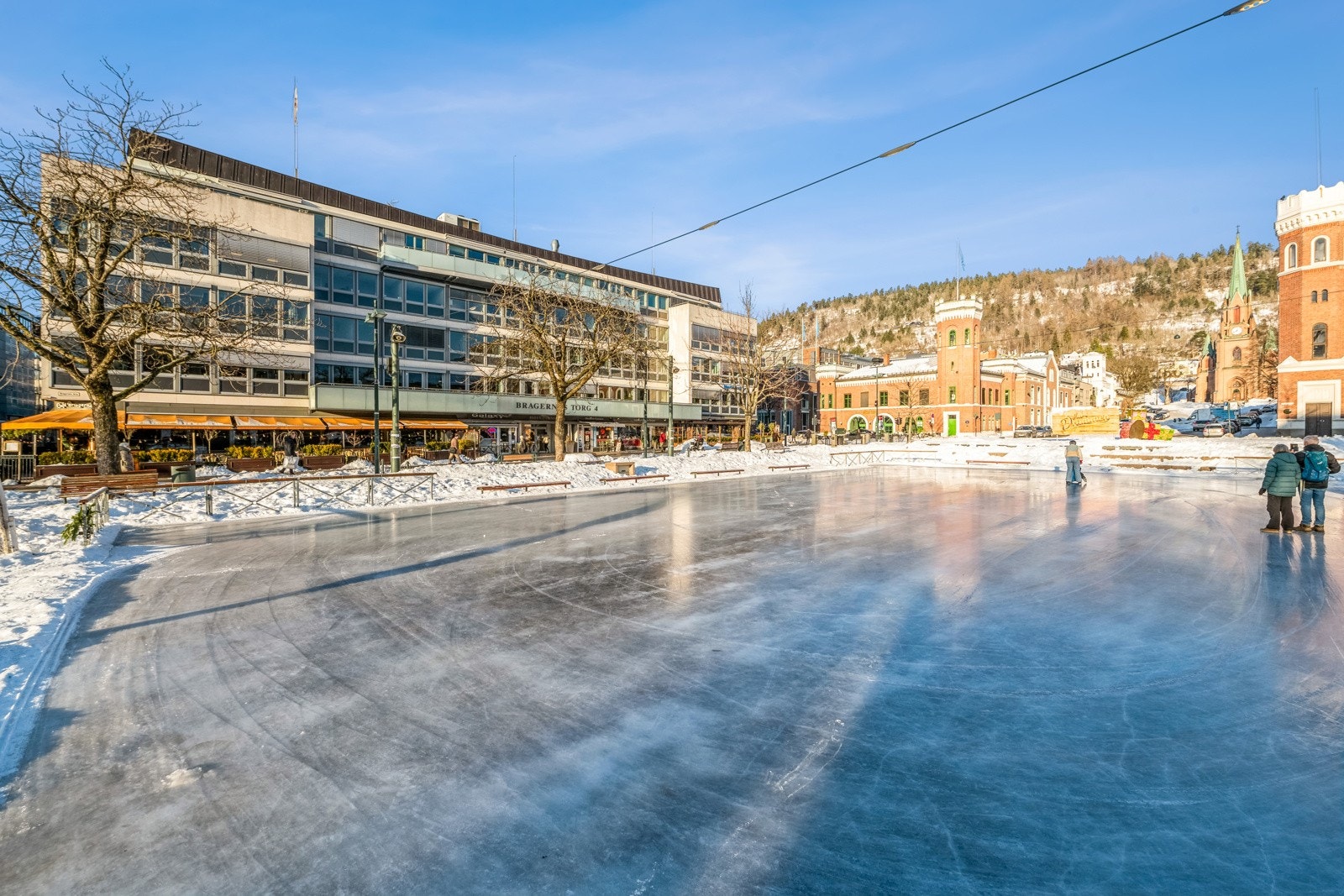 Skøytebanen på Bragernes Torg. Galleribilde