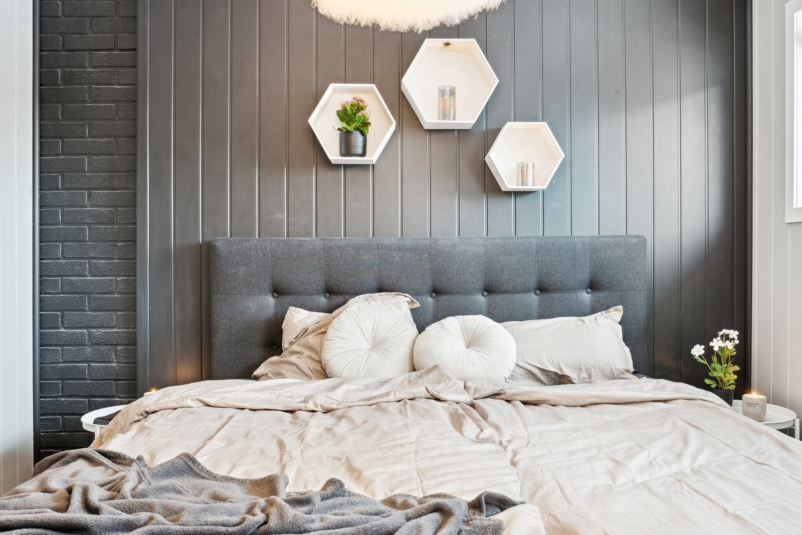 Hovedsoverommet ble smakfullt pusset opp i 2020. Galleribilde