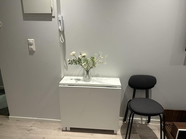 Kjøkken med plass til spisegruppe Galleribilde