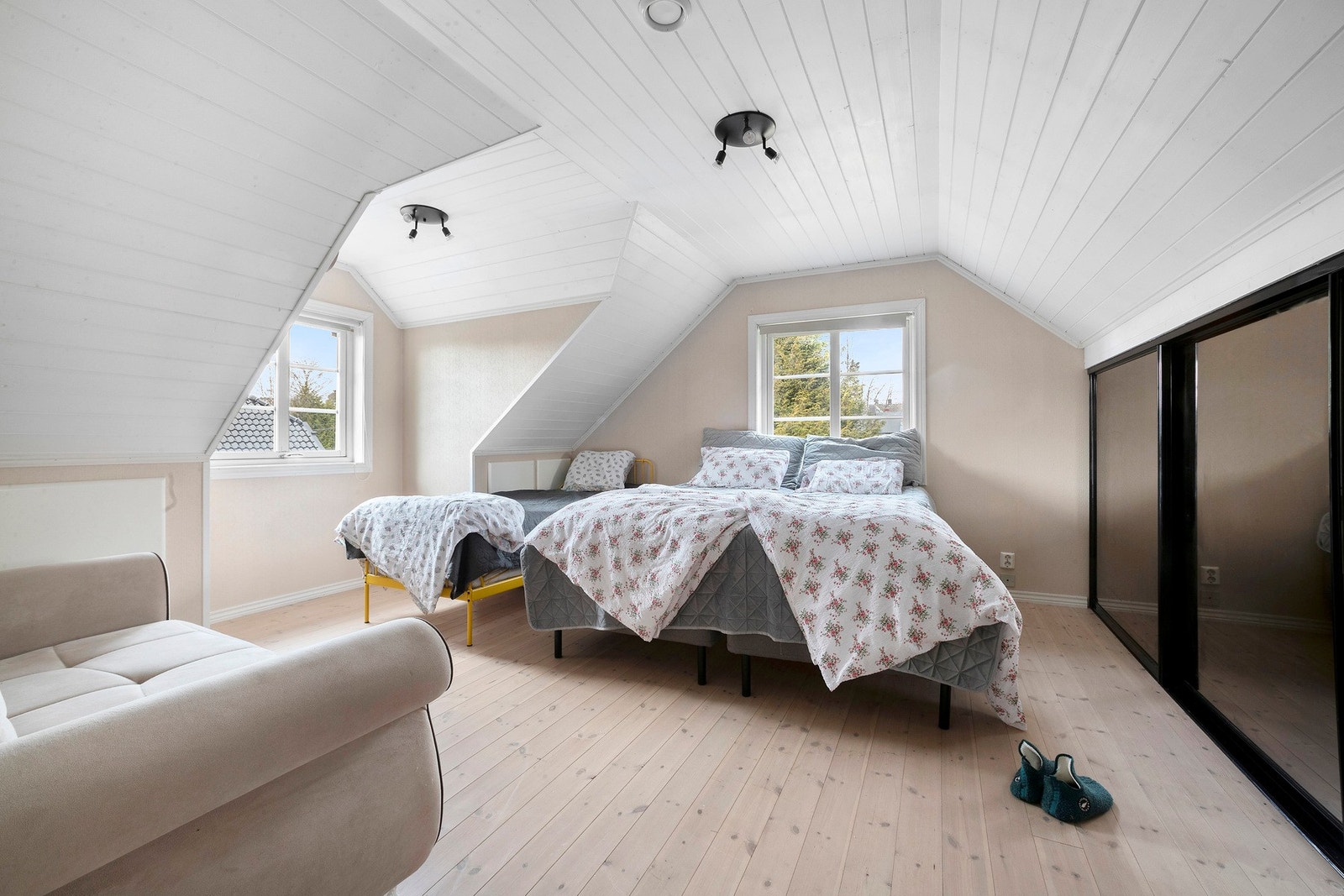 Soverom 2 er også av god størrelse. Galleribilde