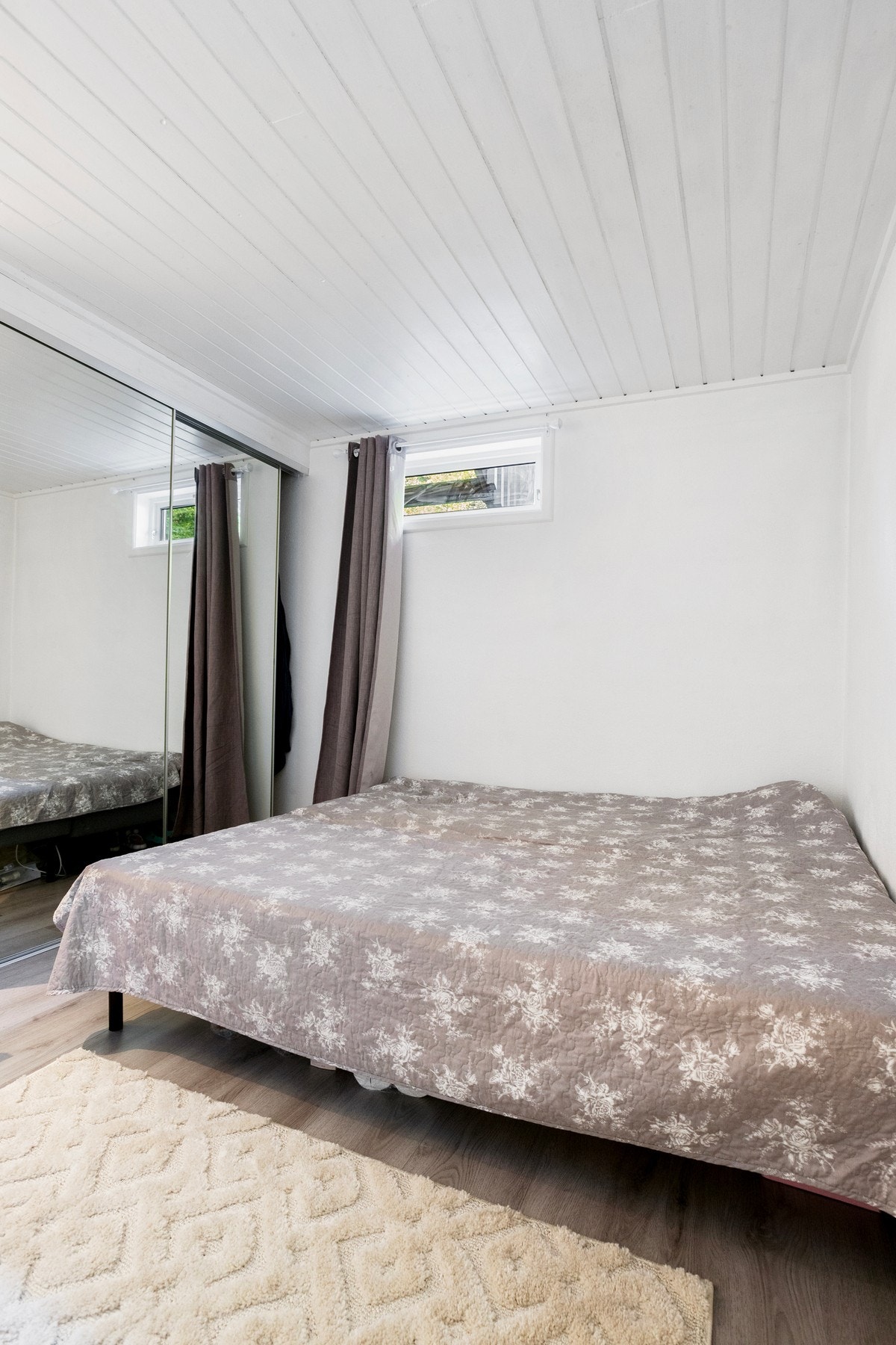 Rom i underetasjen brukes i dag som et soverom. Galleribilde