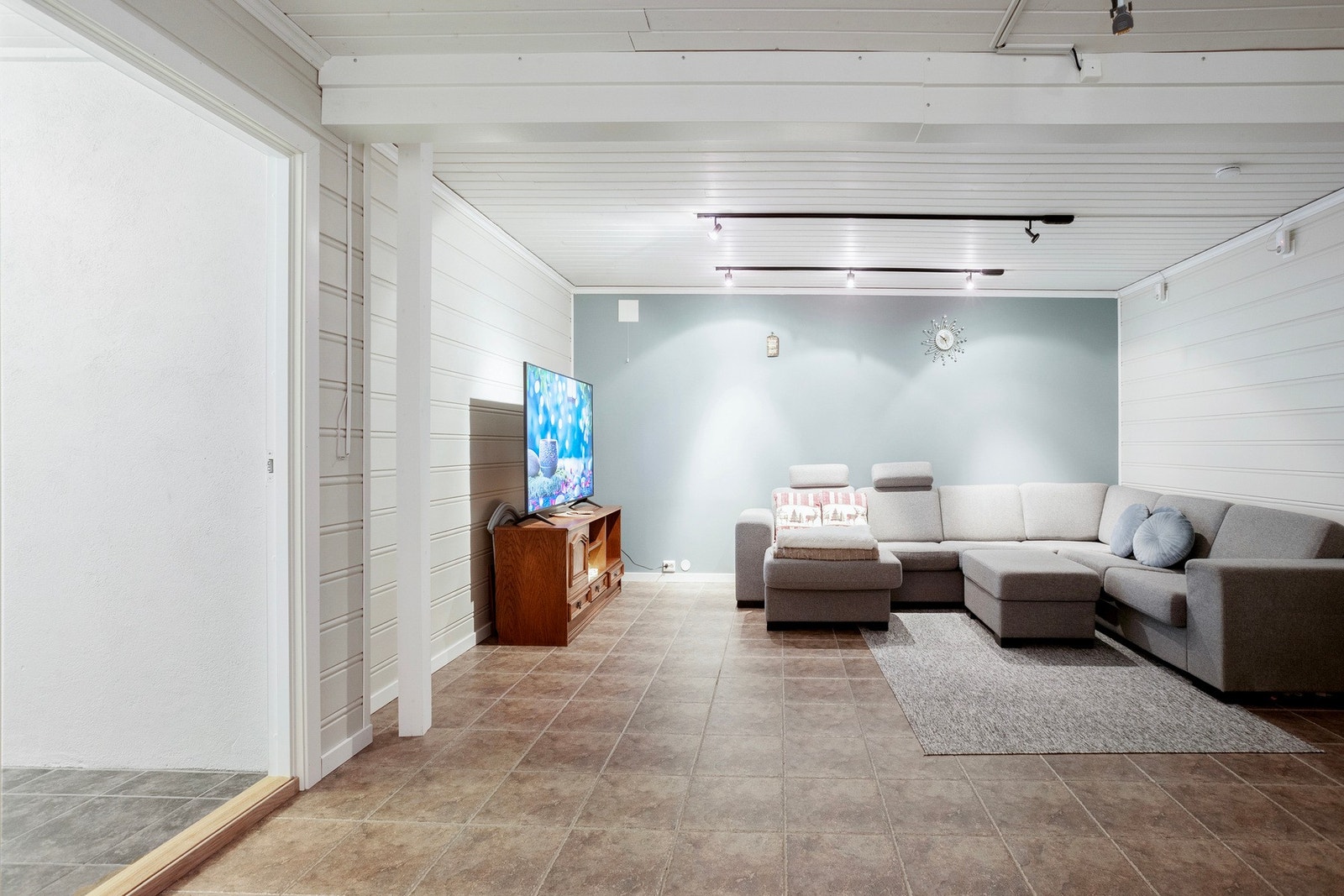 Underetasjen er innredet og har stort potensial. Galleribilde