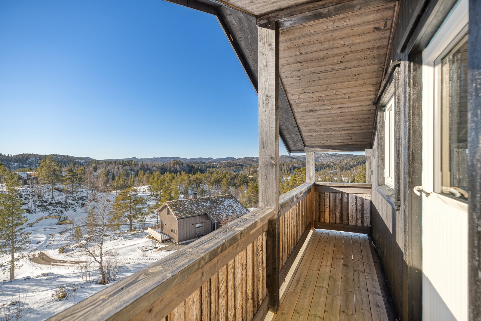 Utgang til veranda fra loftsstue Galleribilde