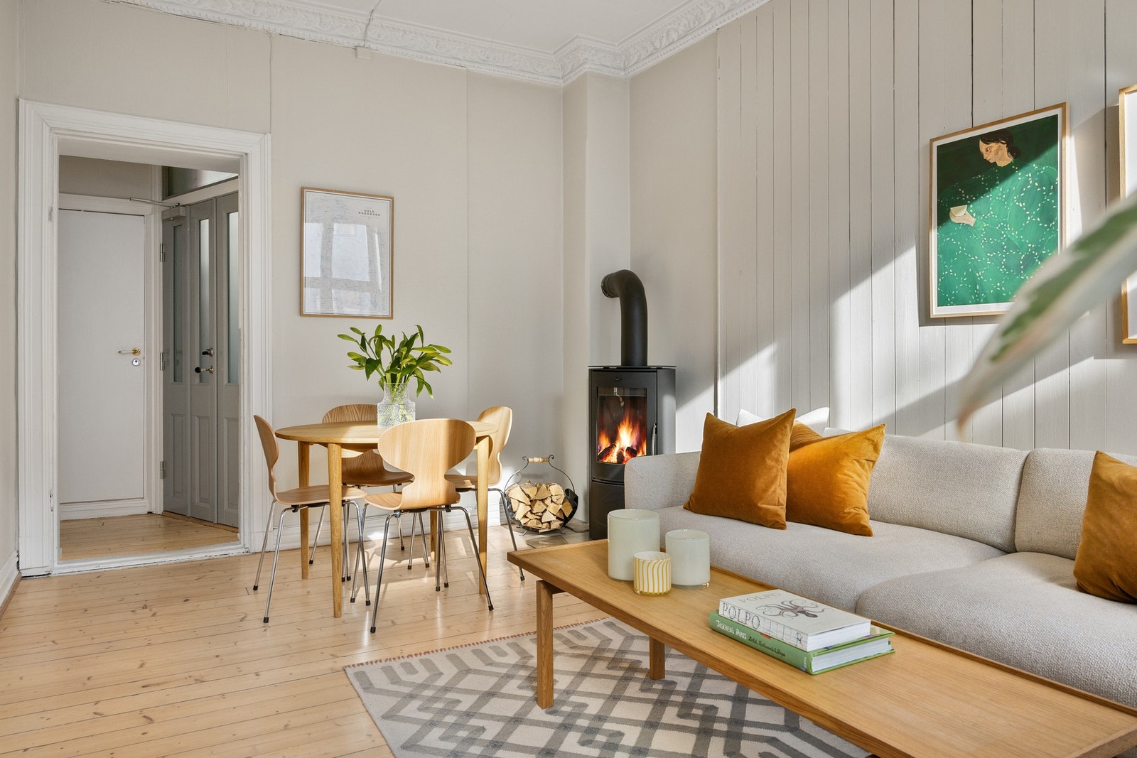 Gulvene i leiligheten er nyslipt. Galleribilde