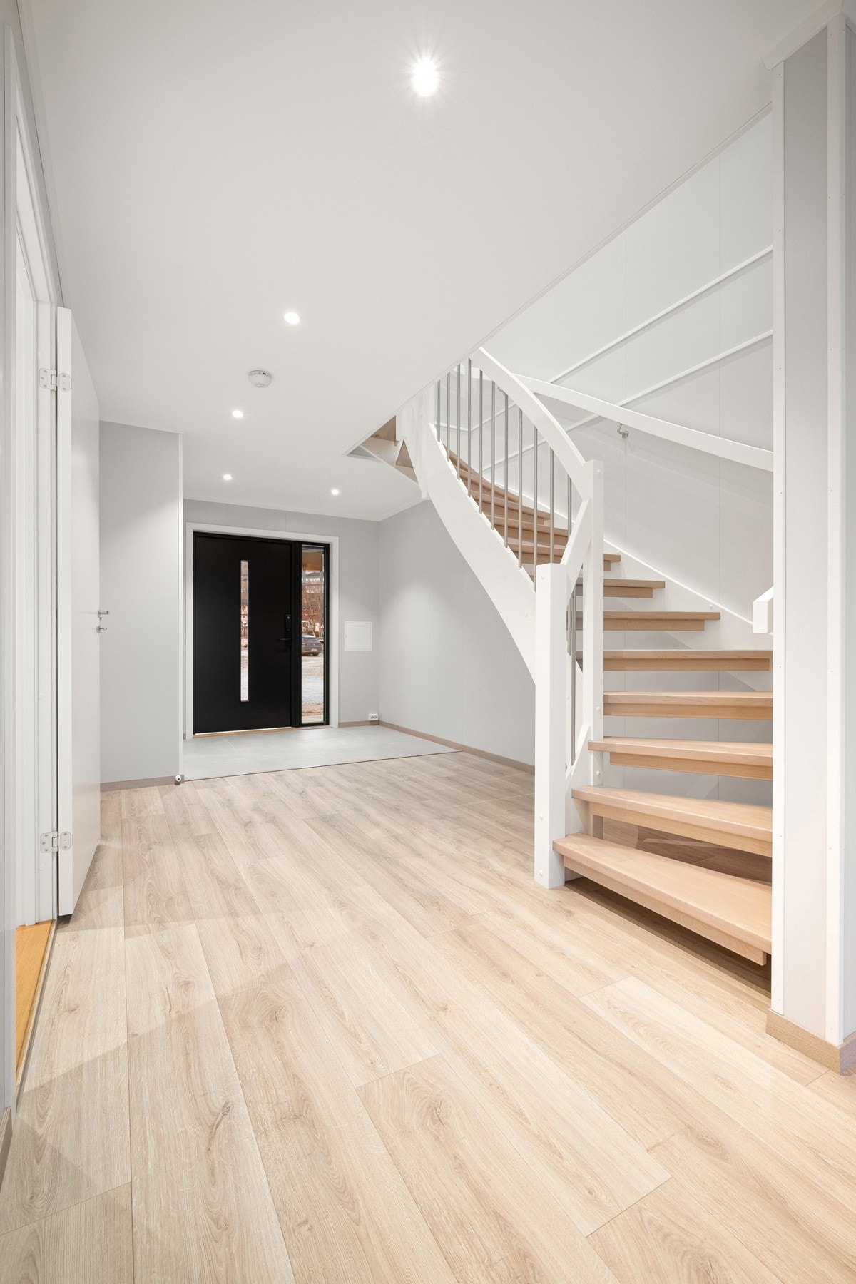 Gang i 1.etasje Galleribilde