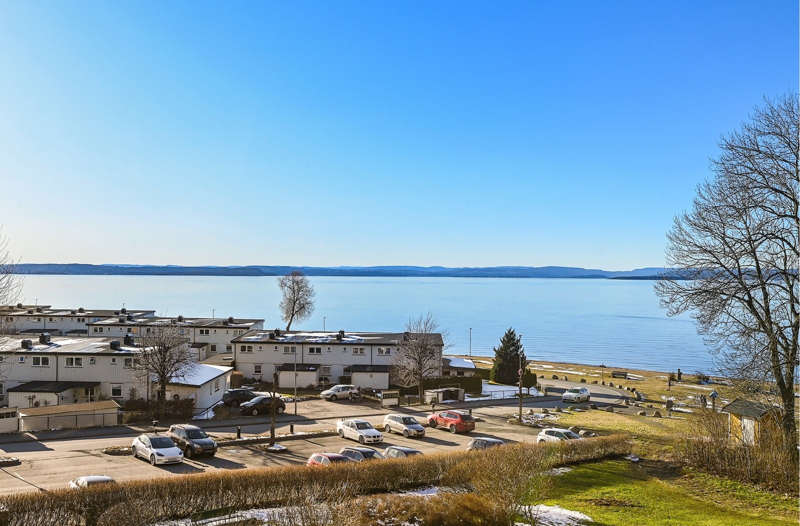 Leiligheten har romslig og vestvendt balkong. Galleribilde
