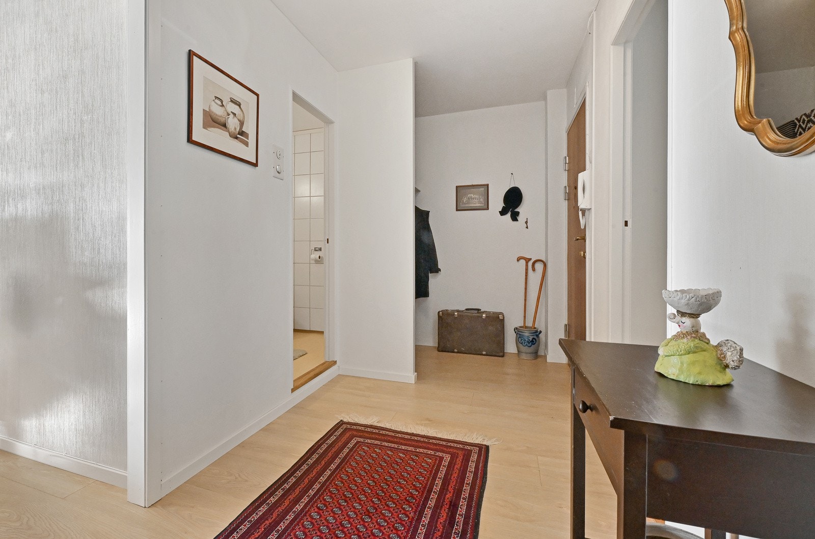 Leiligheten har en innholdsrik og god planløsning. Galleribilde