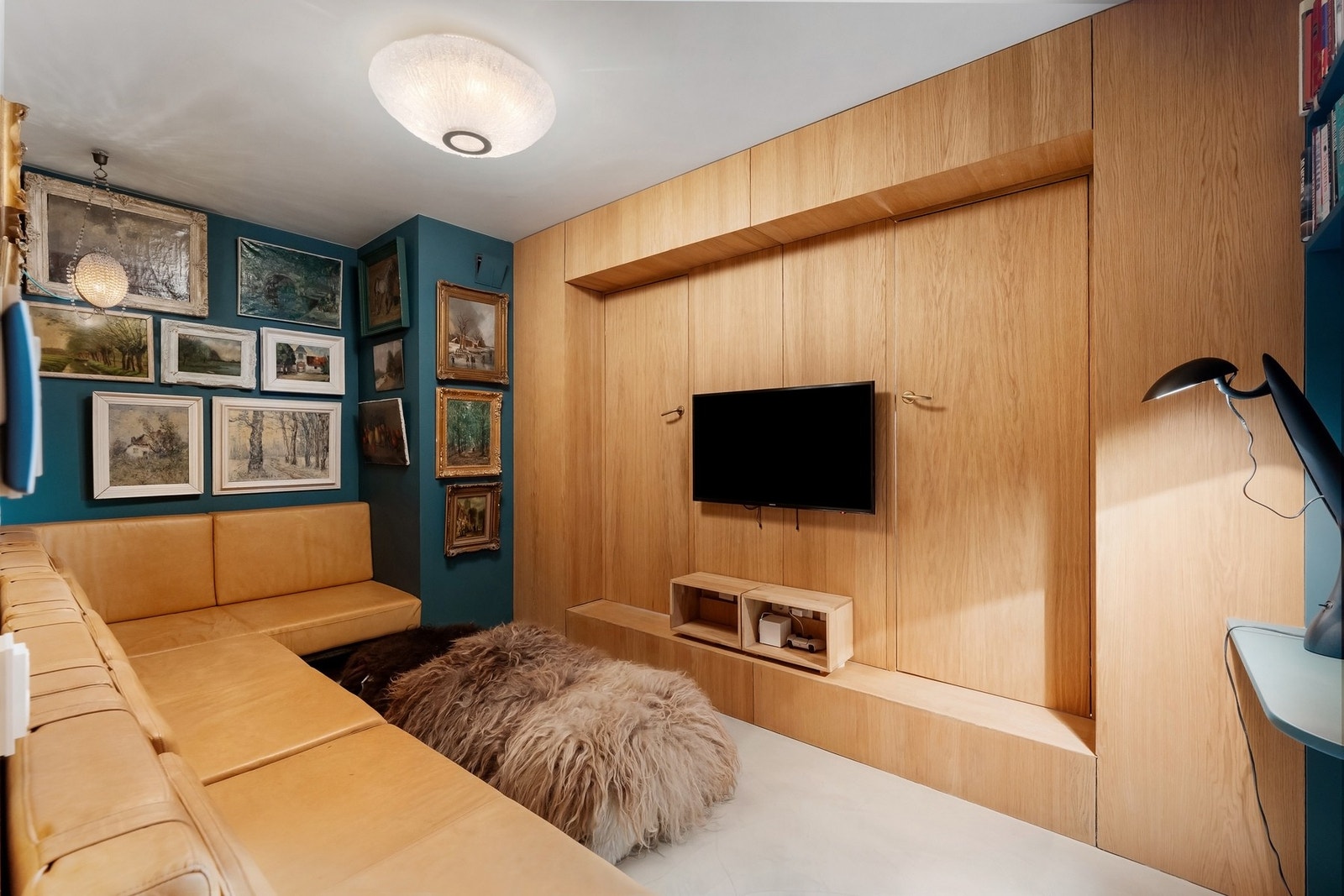 Tv-stuen er et lunt lite rom som gir mulighet fro en fredlig avstikker. Galleribilde