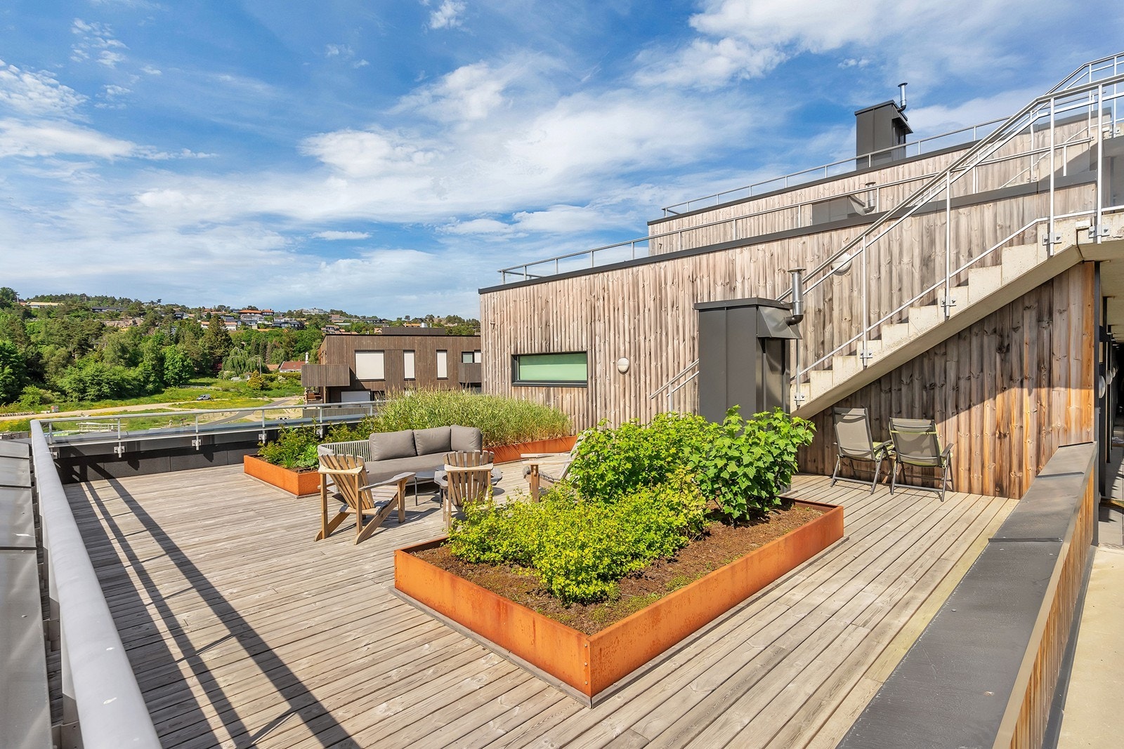 Sameiet har en stor felles og solrik takterrasse til benyttelse av sameierne Galleribilde