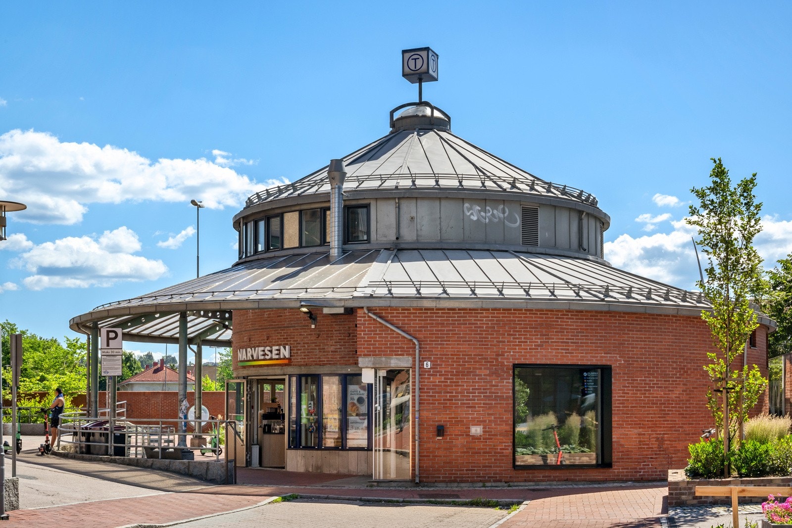 Nærområde - Helsfyr t-banestasjon Galleribilde