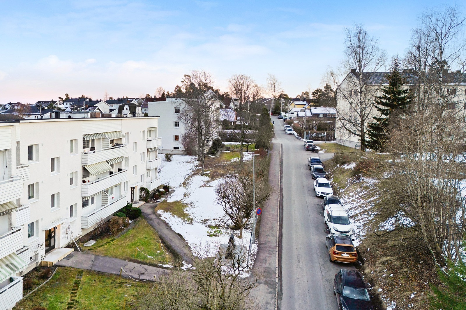 Som regel greit med parkering i gaten rett utenfor. Eller i småveiene i nærheten. Galleribilde