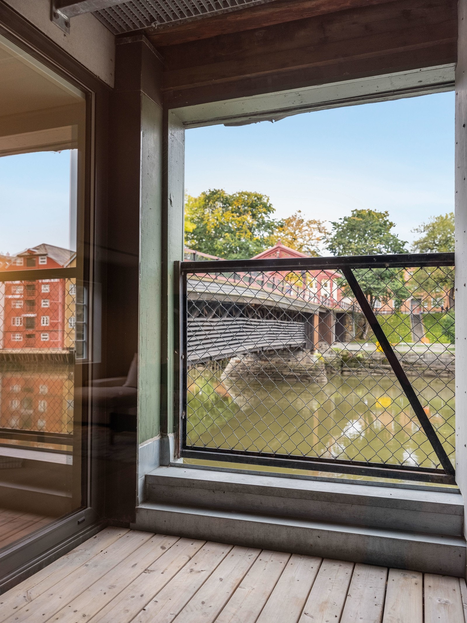 Balkong nummer to ved stuen byr også på den samme flotte utsikten. Galleribilde