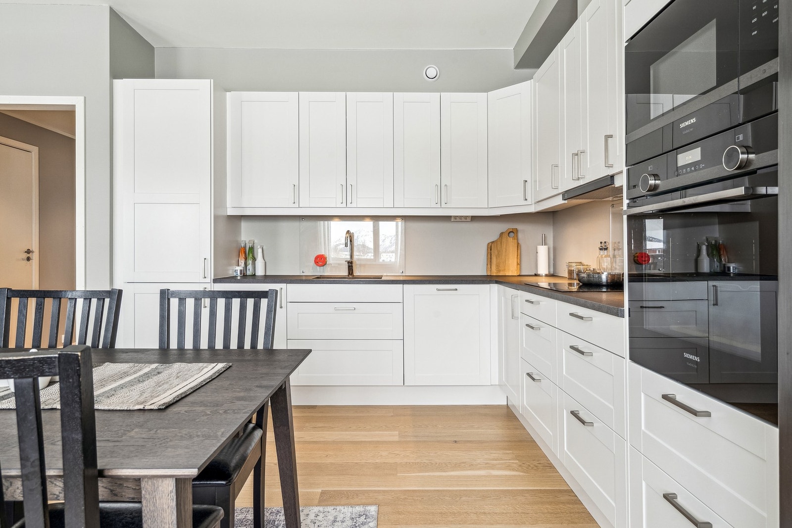 Integrerte hvitevarer fra Siemens. Galleribilde