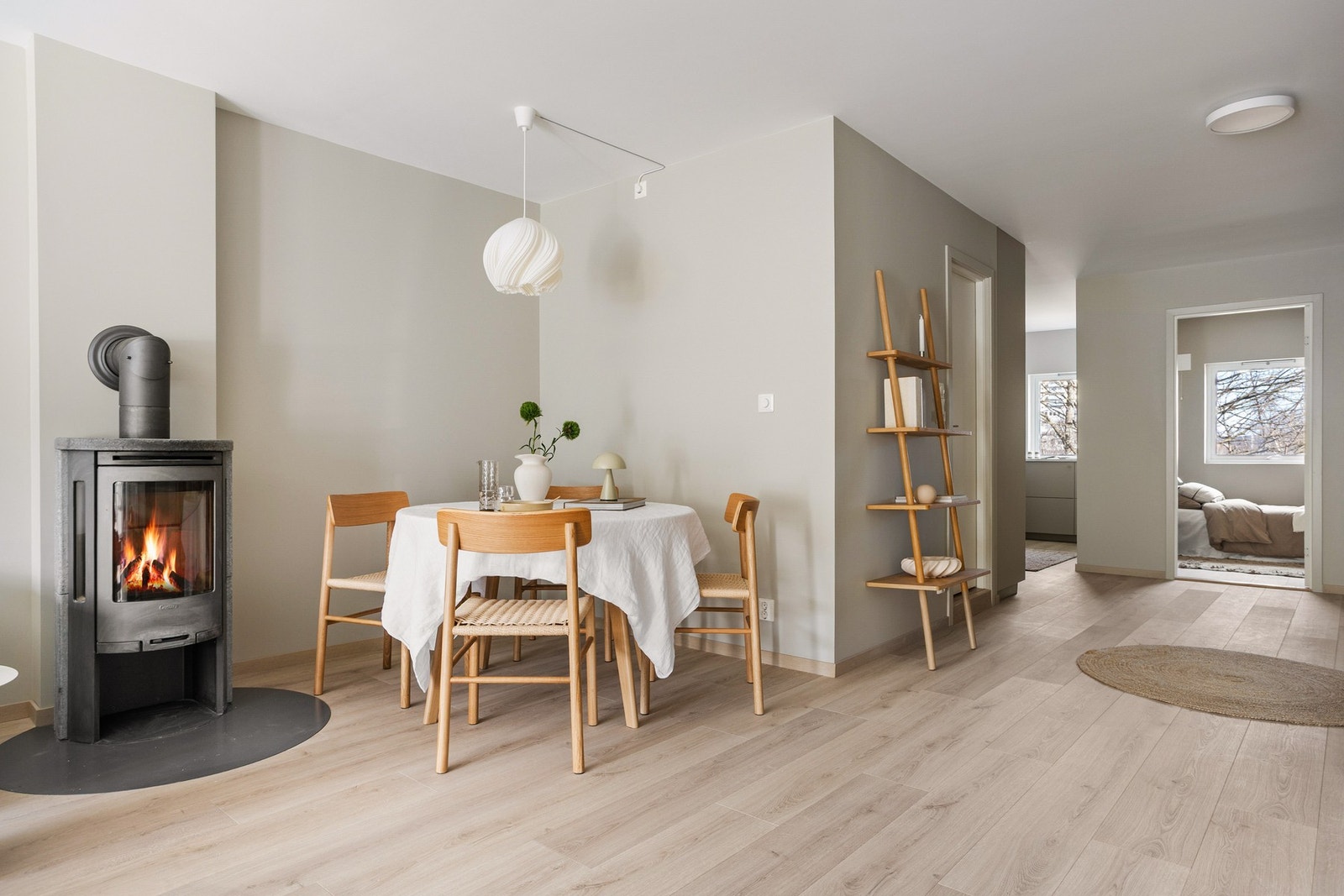 Peisen bidrar til varme og hygge på kaldere dager. Galleribilde