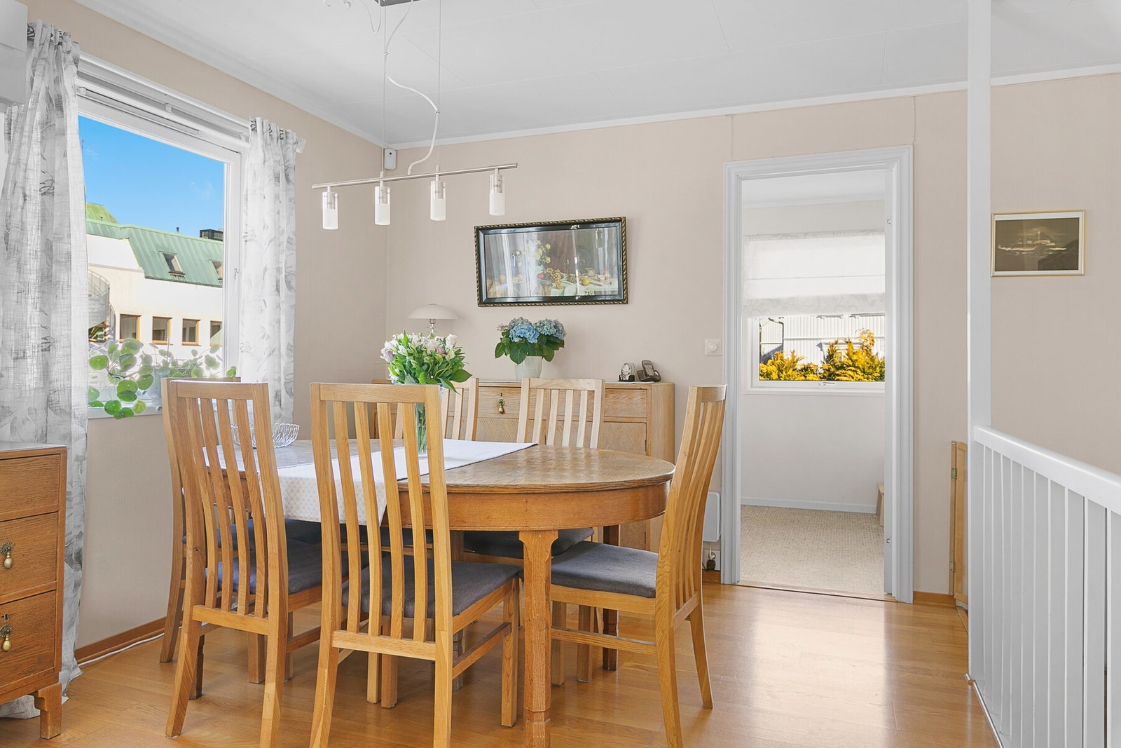 God planløsning med alt du trenger i 1. etasje. Galleribilde