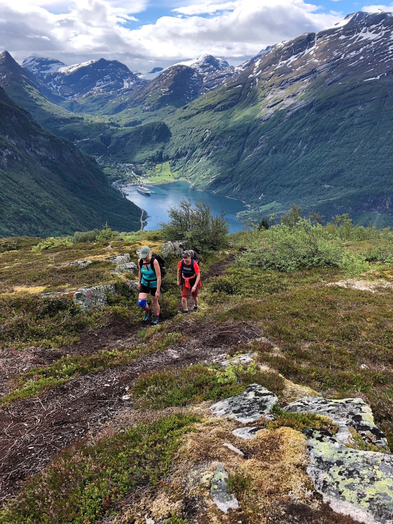 Flotte turområder, her fra fjellene ved Geirangerfjorden Galleribilde