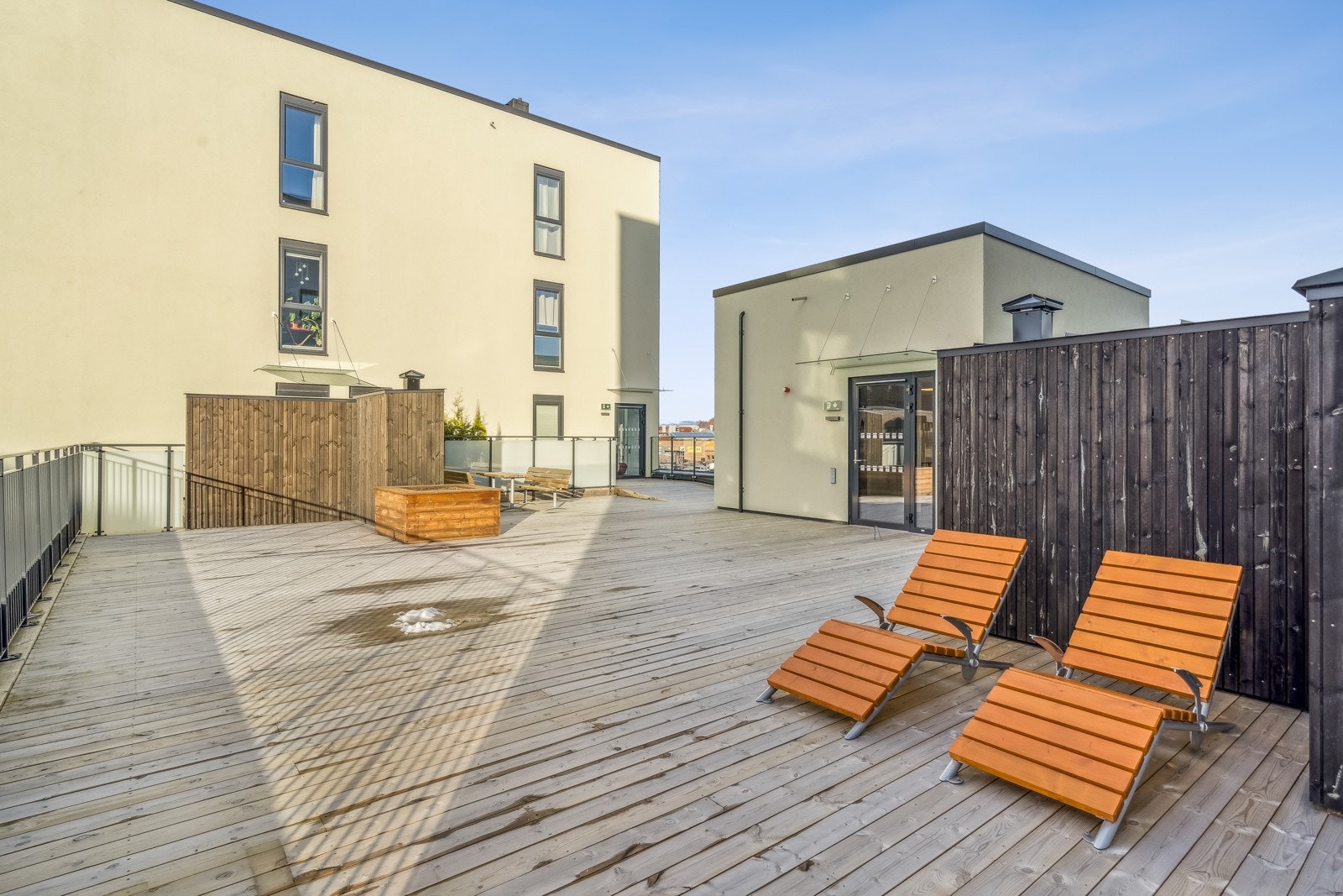 Sameiet har en stor felles takterasse som kan brukes av sameiets beboere. Galleribilde