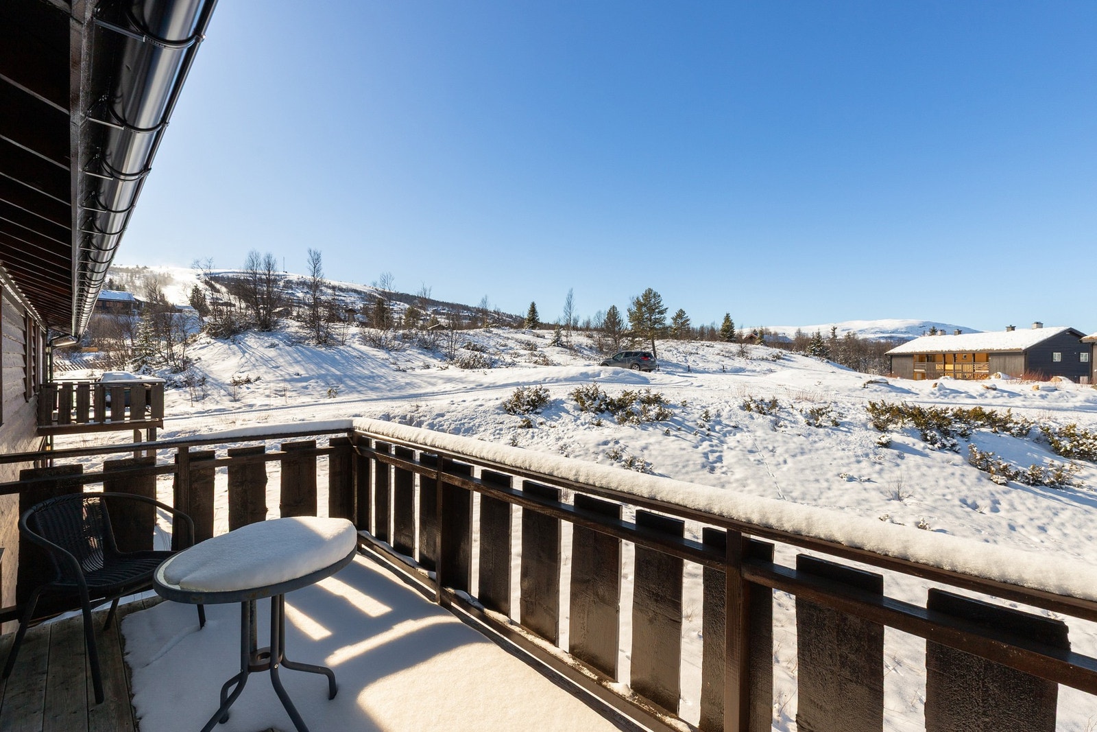 Terrassen har plass til sittegruppe Galleribilde