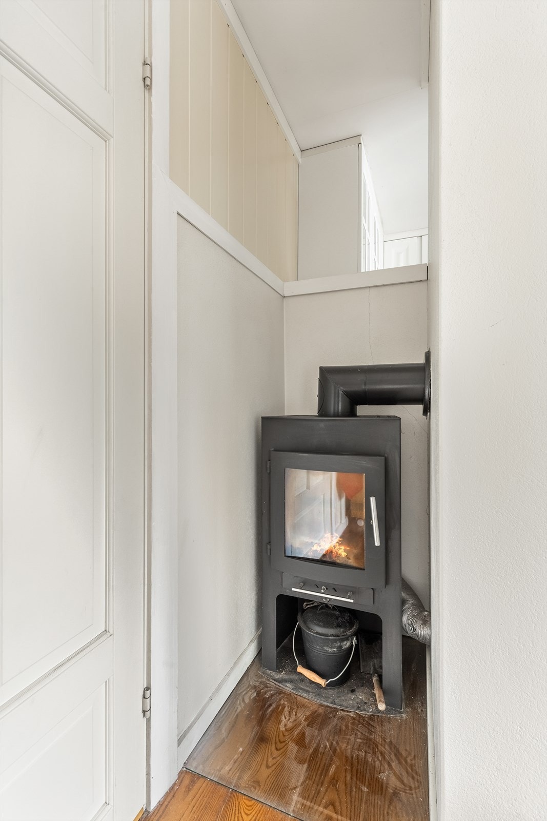 Peisovn i stue Galleribilde