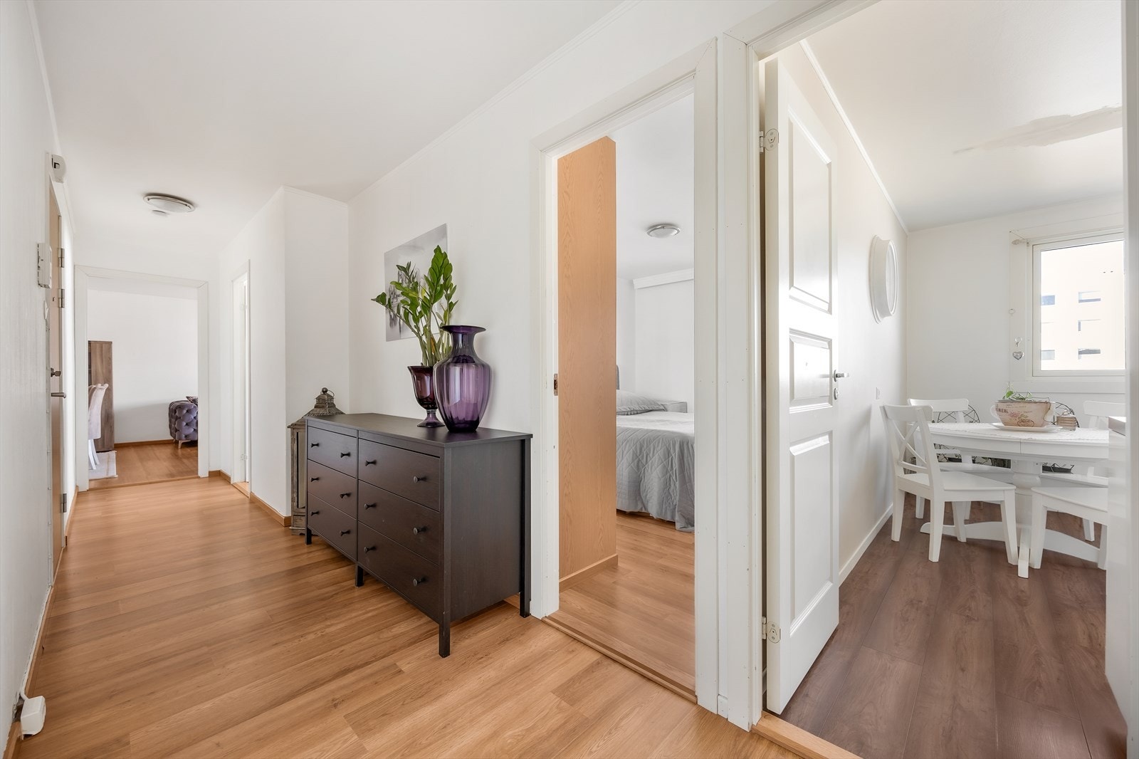 God plass til oppbevaring i gangen Galleribilde