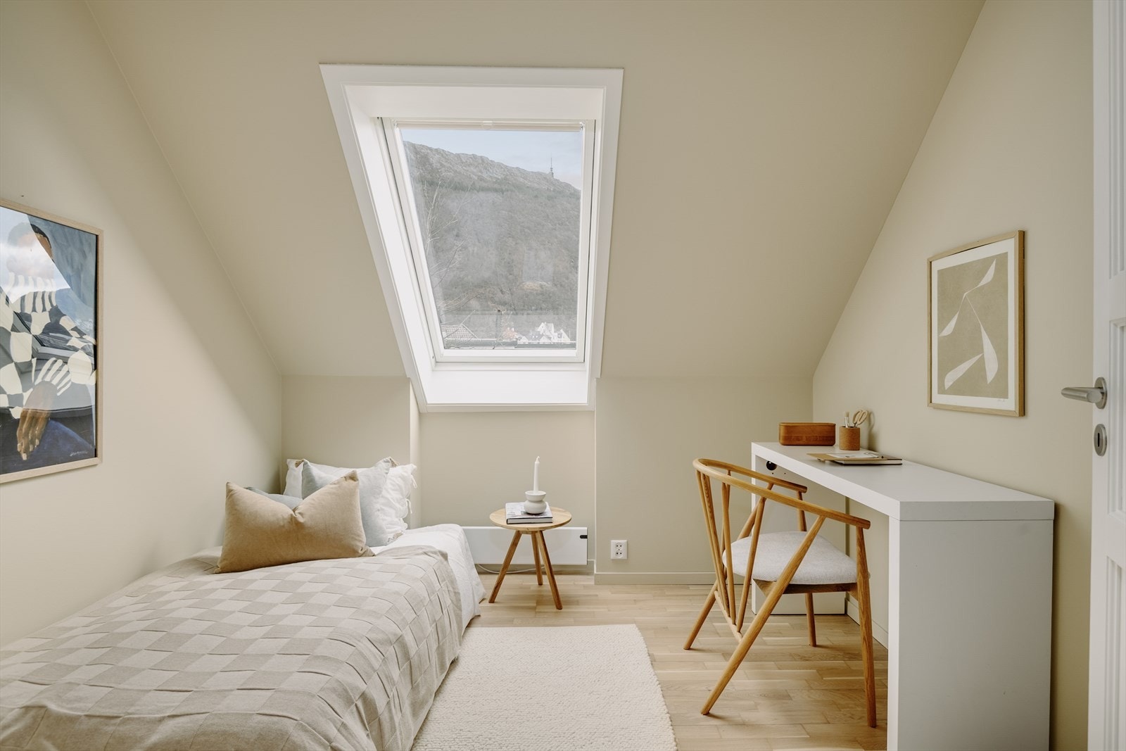 Leiligheten andre soverom er ca 8 kvm Galleribilde