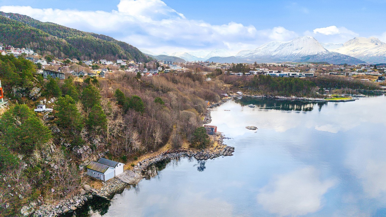Dronebilde fra vest mot øst Galleribilde