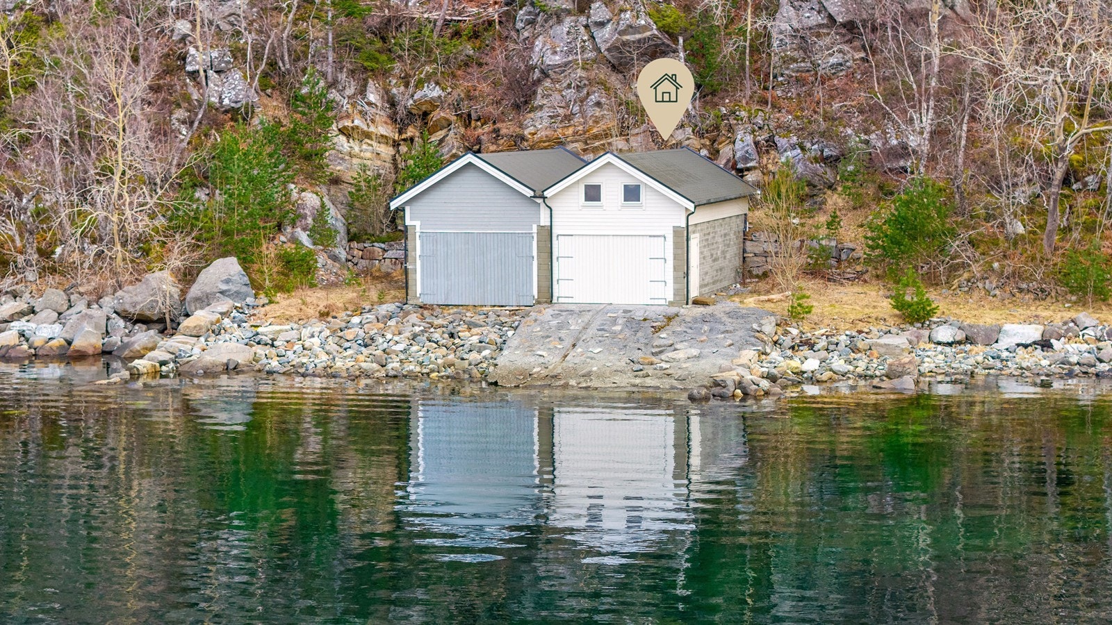 Fasade sett fra sjøsiden Galleribilde