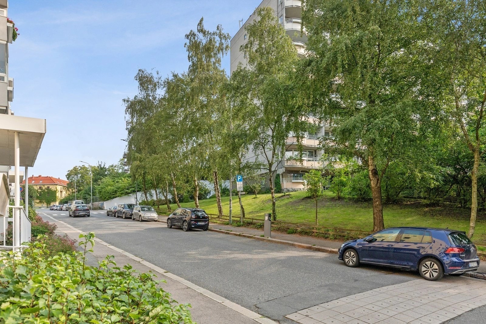 Leiligheten ligger sentralt på Torshov, i et populært borettslag rett ved Torshovdalen. Galleribilde