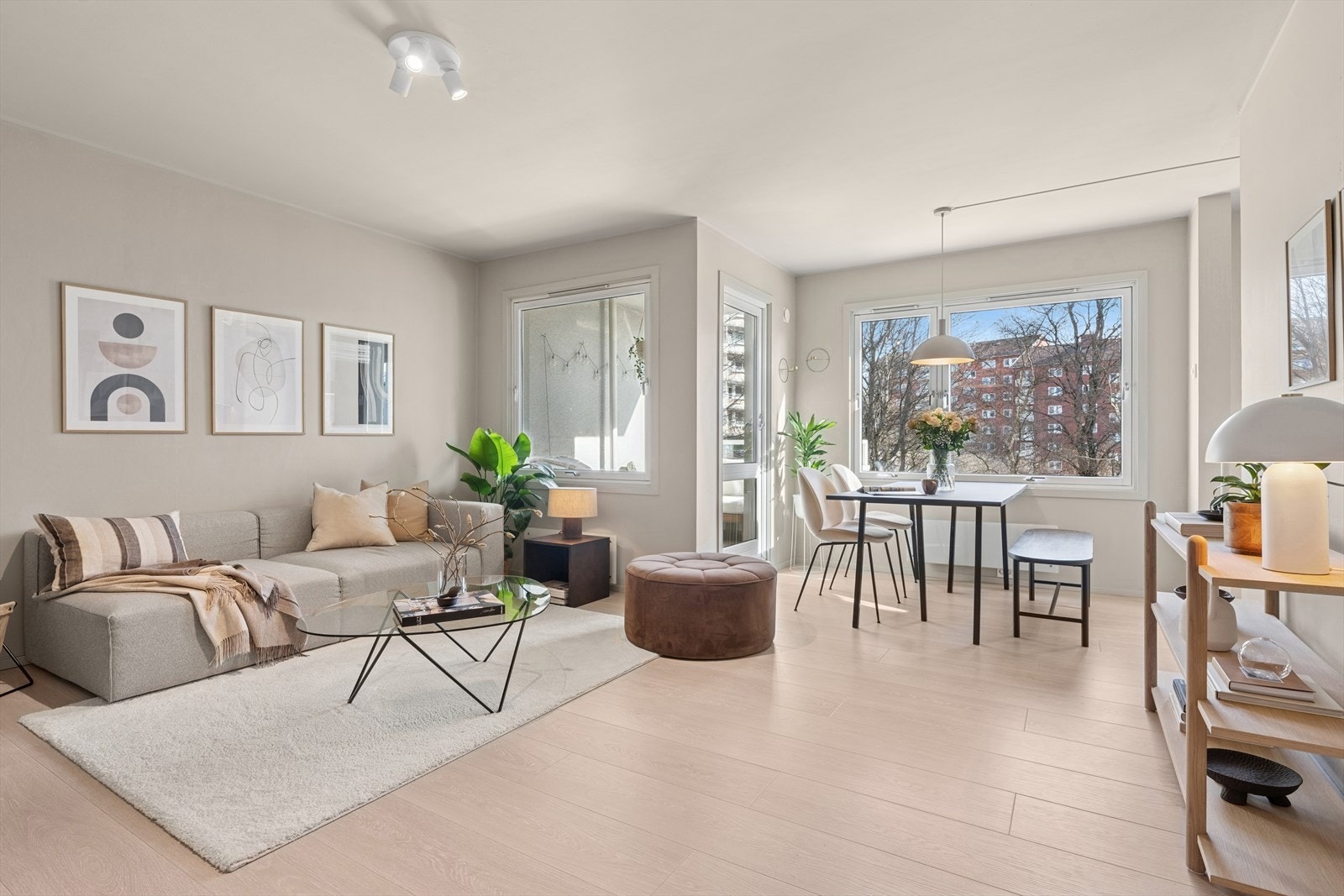 Velkommen til Vossegata 18 A, en lekker og moderne 2-roms leilighet med attraktiv beliggenhet på Torshov. Galleribilde