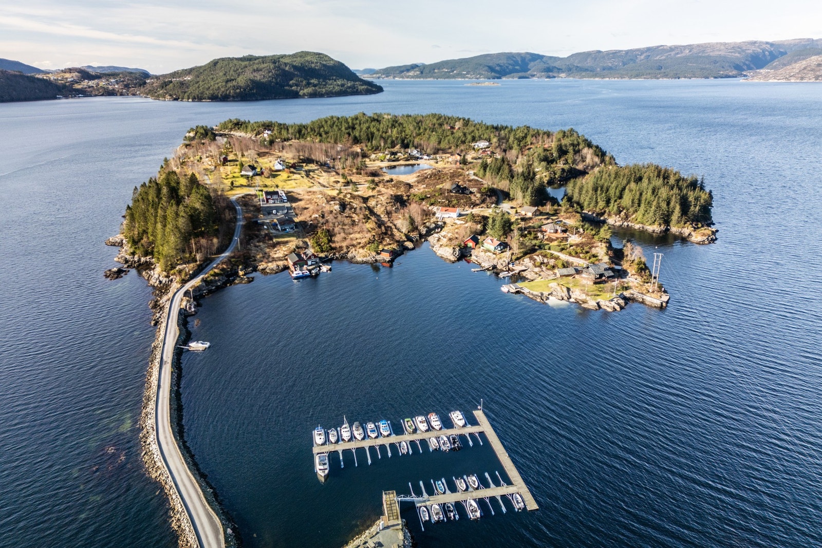 Hosøyvegen 165 presenteres av EIE eiendomsmegling, ved Nikolai Tisthamar! Galleribilde
