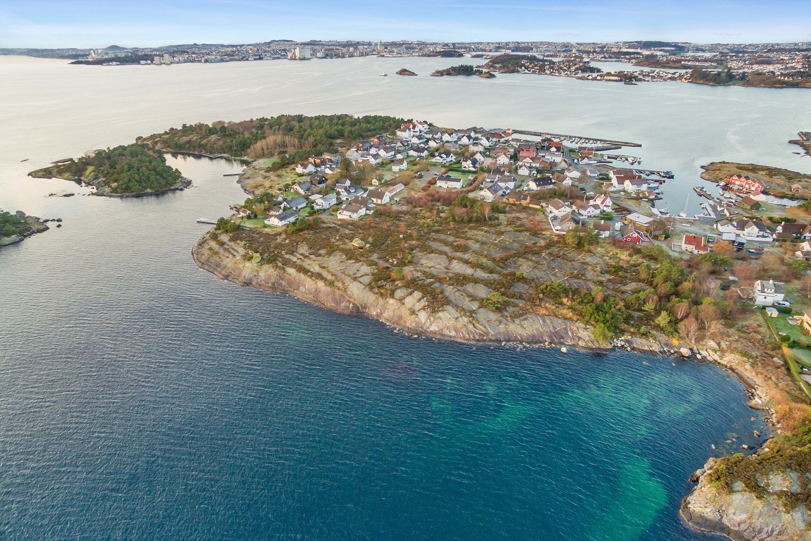 Tomteområdet som er til salgs ligger merket under grunnkart i salgsoppgave Galleribilde