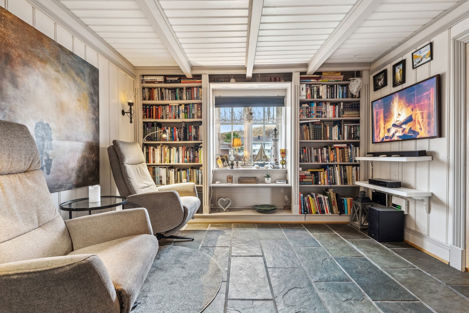 Koselig tv-stue Galleribilde