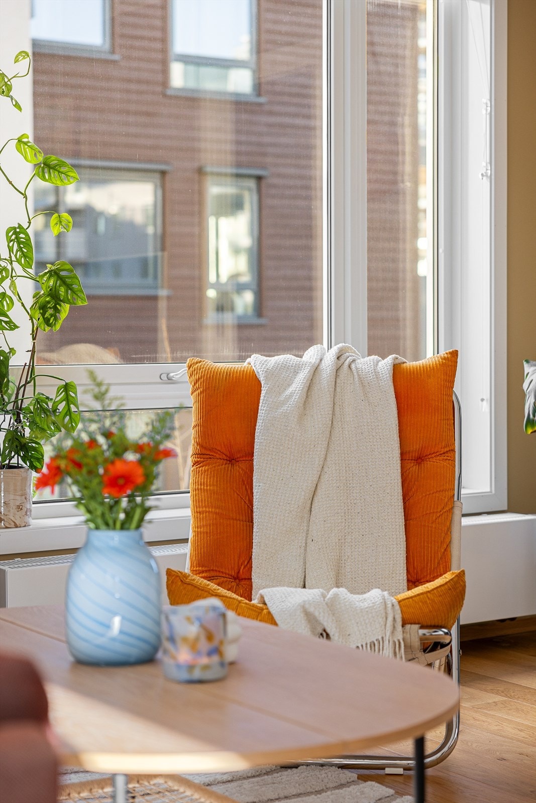 Nydelig lysinnfall! Boligen har energieffektiv oppvarming og balansert ventilasjon. Galleribilde