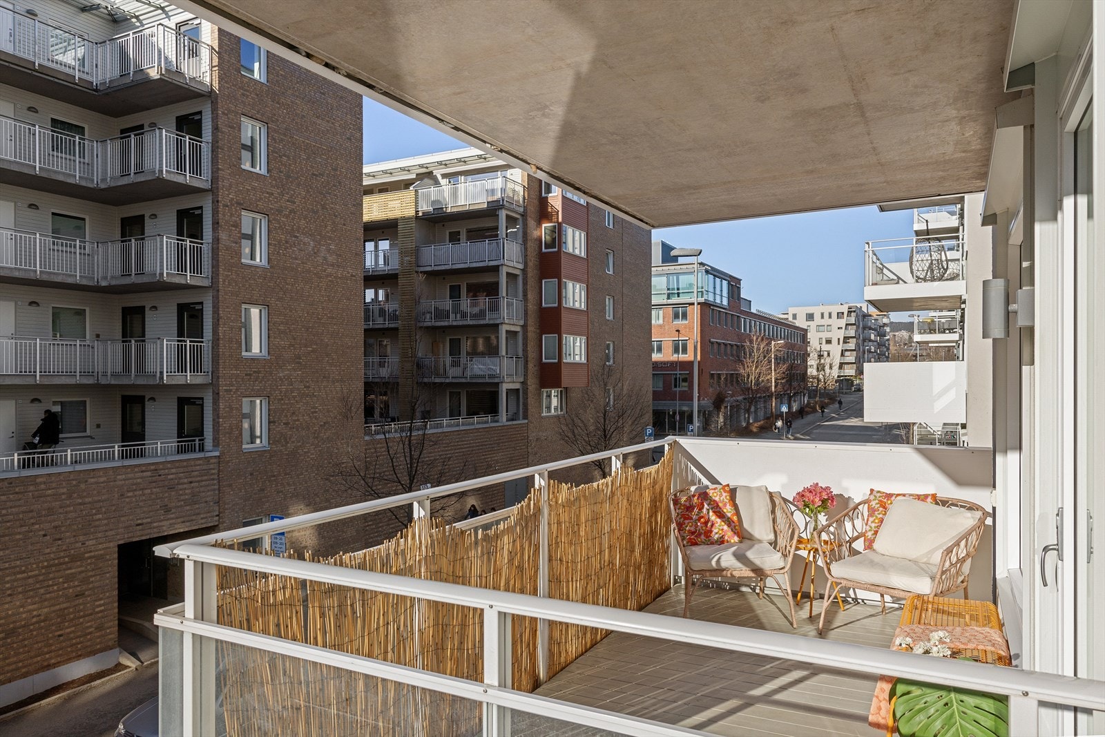 Herlig balkong for varme sommerdager Galleribilde