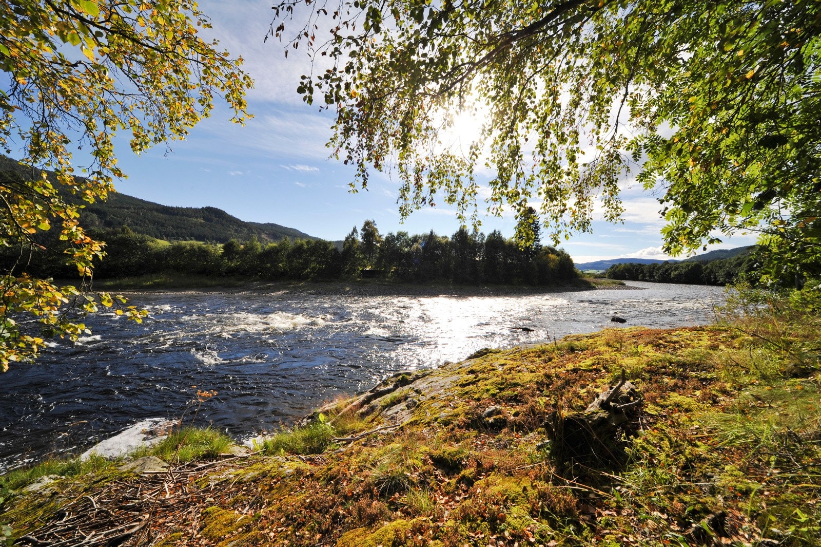 Orkland kommune kan by på flotte rekreasjonsmuligheter, enten om det er en spasertur langs Orkla eller en fottur rundt Knyken eller opp i høyden ved Ulvåsmarka. Galleribilde