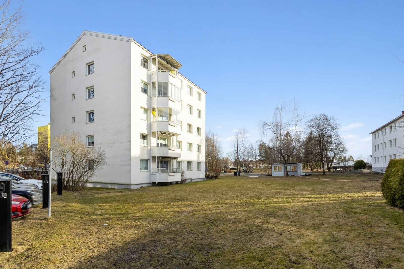 Veletablert og barnevennlig borettslag med sentral beliggenhet på Lambertseter. Galleribilde