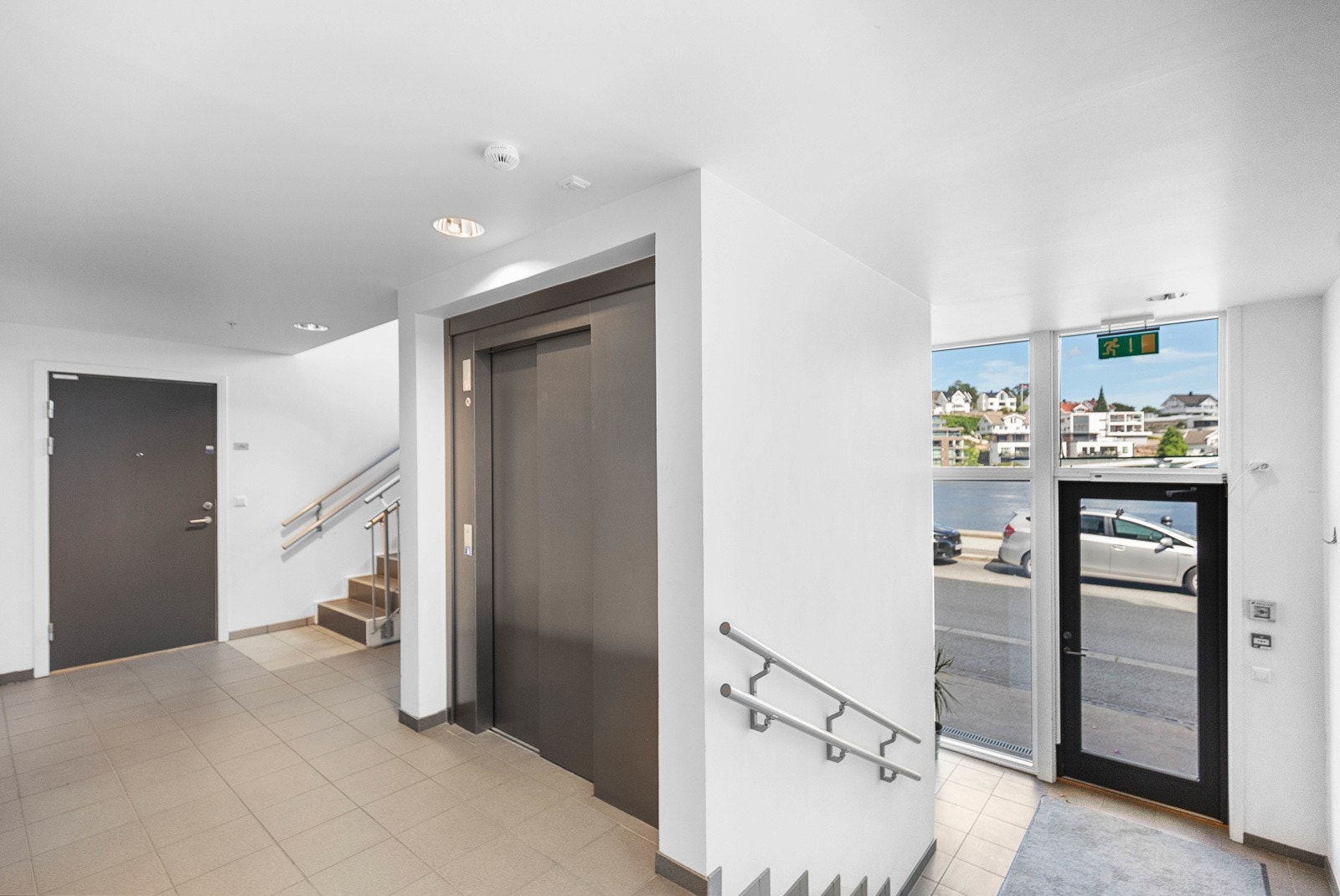 Felles inngangsparti Galleribilde