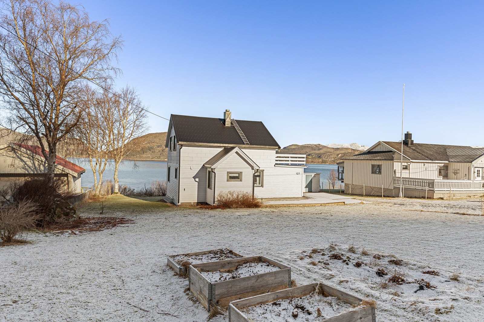 Romslig utsiktsomt på ca. 990 kvm. Flott havutsikt mot Meløybassenget Galleribilde