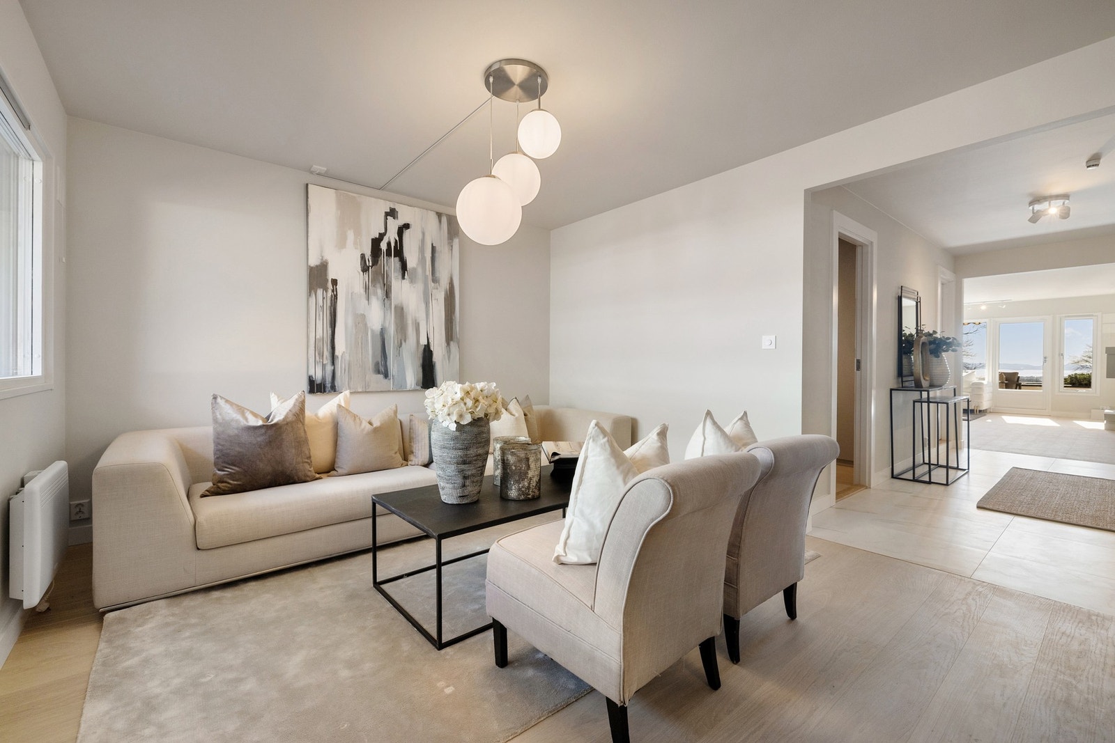 Denne stuen gir gode innredningsmuligheter, samt at man her har en innvendig bod på rett i underkant av 2m². Galleribilde