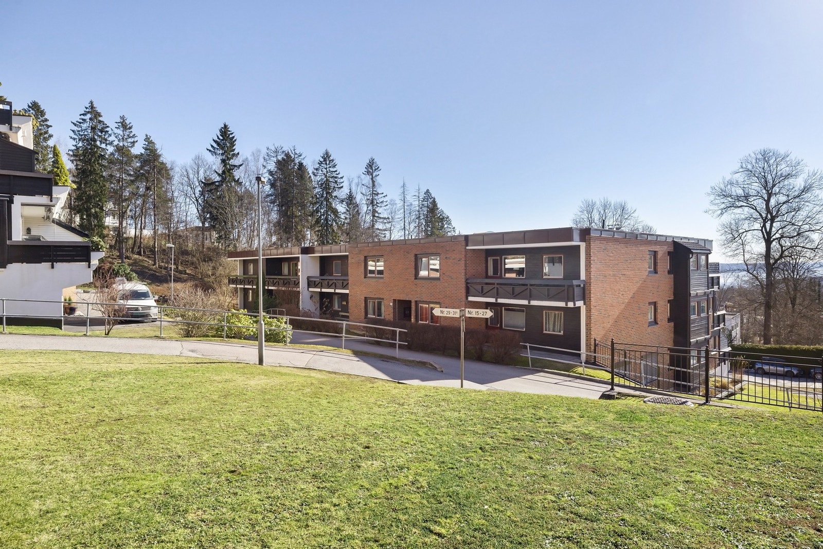 Sameiet har flotte, grønne fellesområder som er til stor glede for beboerne. Galleribilde