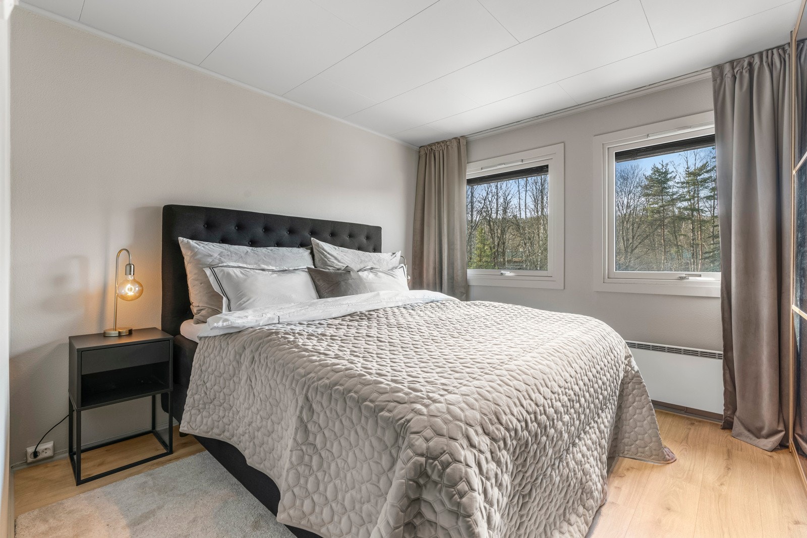 Rekkehuset har tre gode soverom - alle plassert i andre etasje, hvor det også er bad. Galleribilde