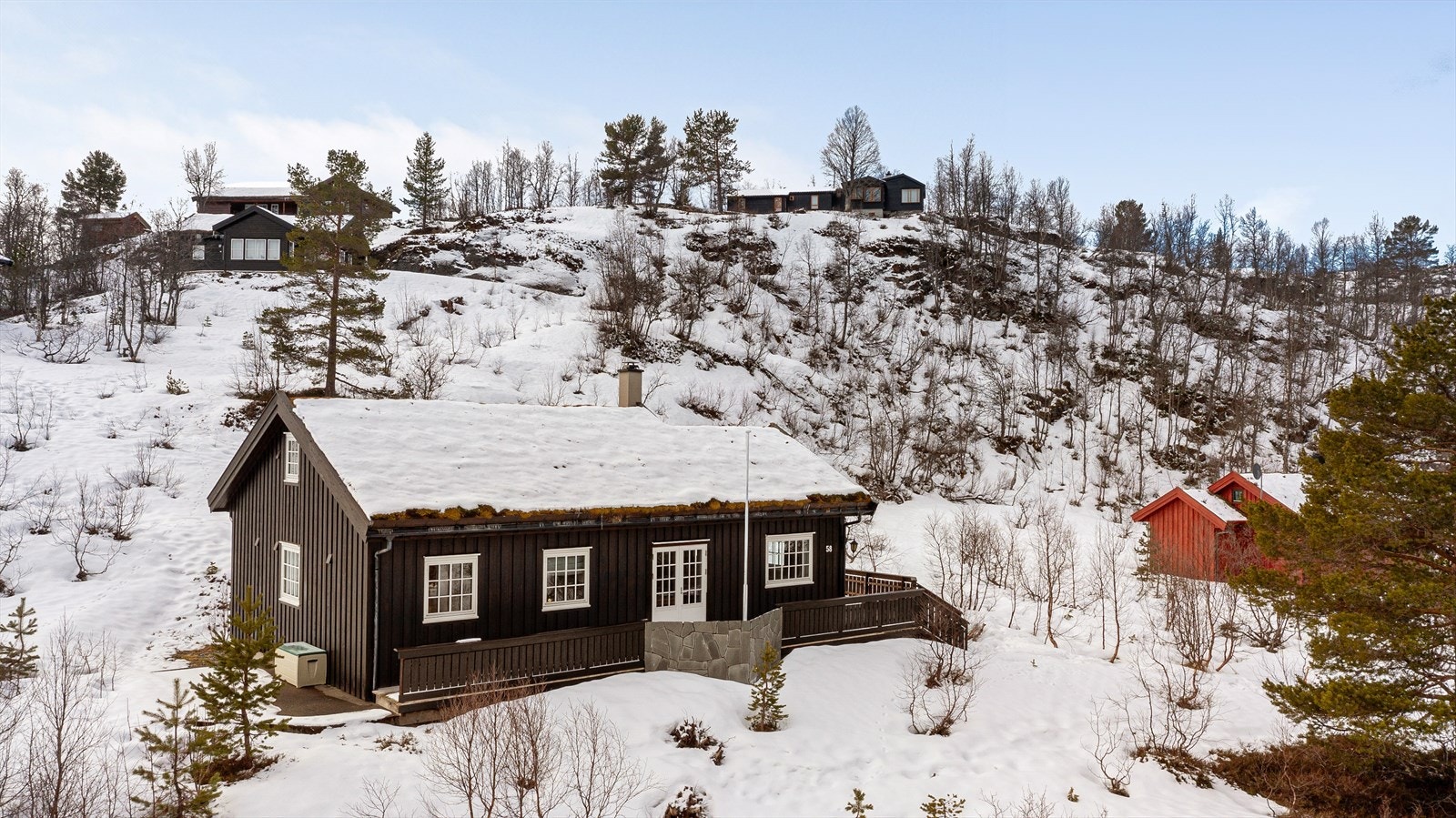 Hytten er oppført med hovedetasje og hems, og har en praktisk, familievennlig planløsning. Galleribilde