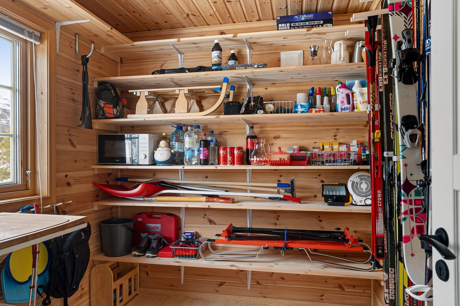 Det tredje soverommet er pt innredet som bod. Galleribilde